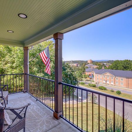 Walk To Radford University Home With Fire Pit! Exterior foto